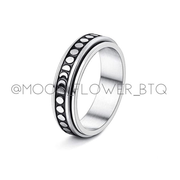 Moon Phase Anxiety Fidget Spinner Ring - Picture 10 of 12